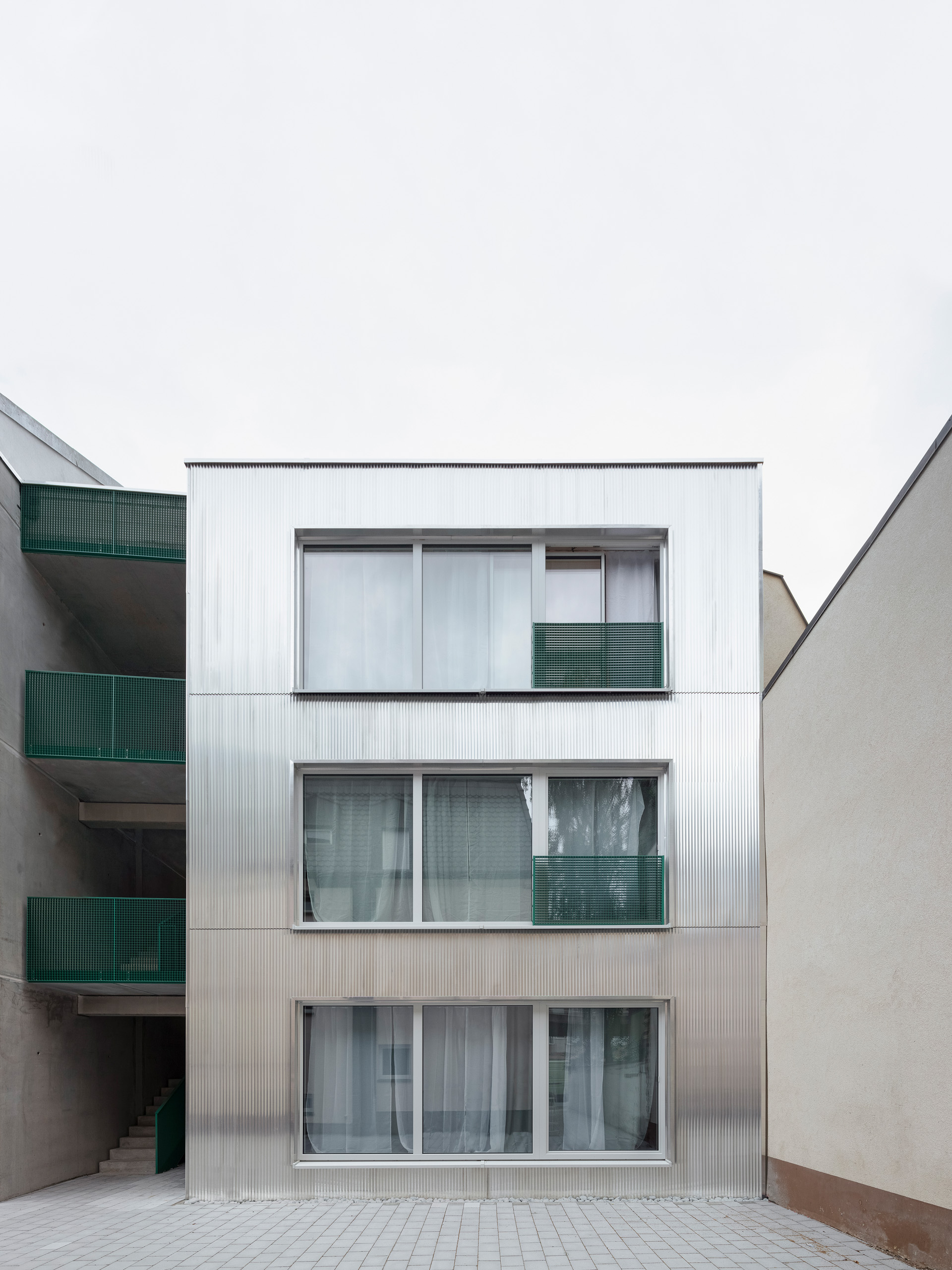 SFC-F333-Elevation Couttyard-Kim Fohmann